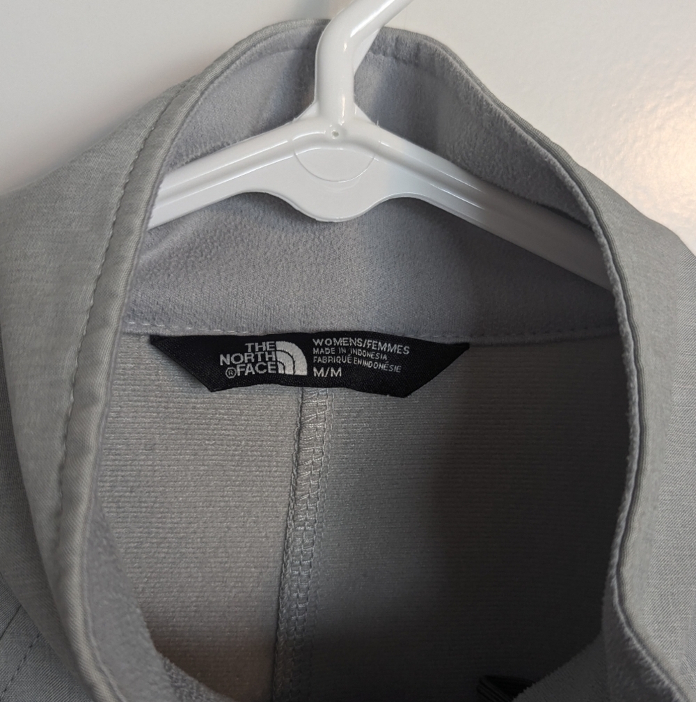North Face Calentito Windwall Grey Jacket sz M - Picture 5 of 7